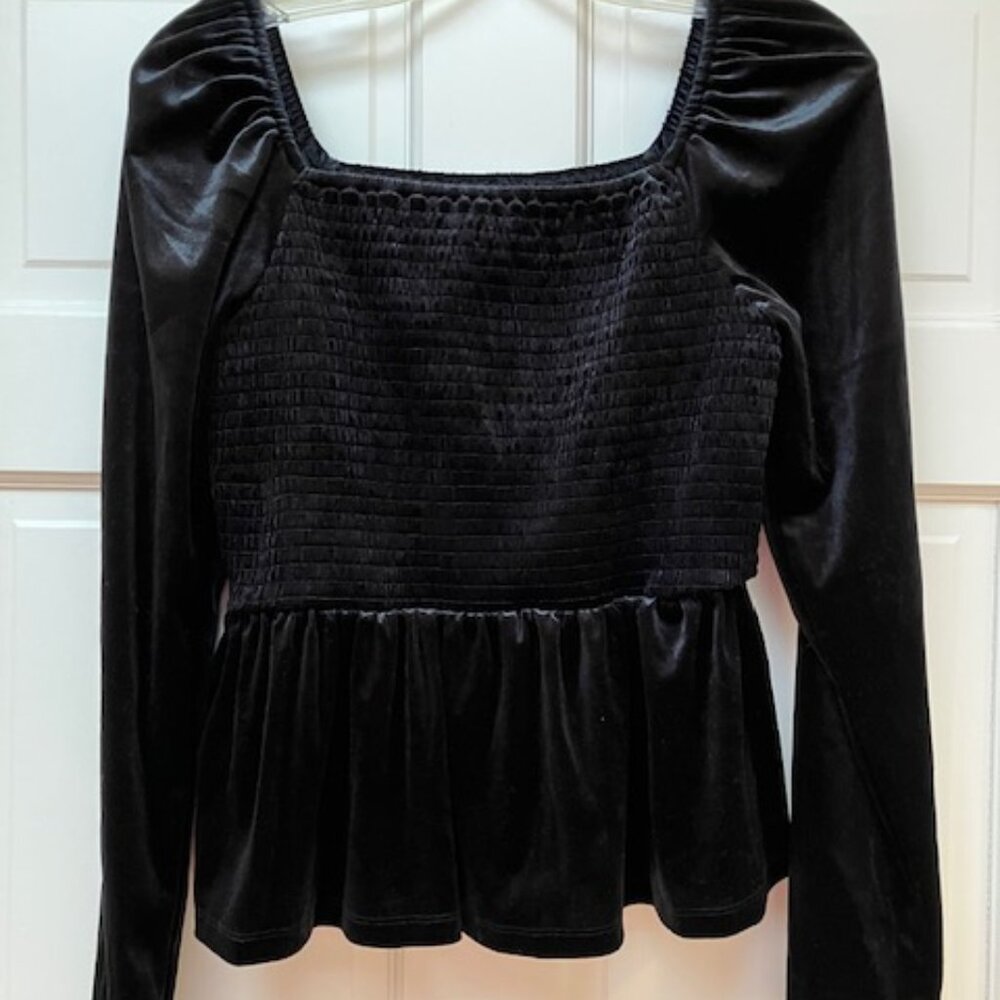 NWT Gap Long Sleeve Black Velvet Smocked Peplum top M